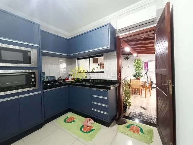 Casa com 80m² 3 quartos e 2 banheiros, à venda, no bairro Quinta Dos açorianos em Barra Velha