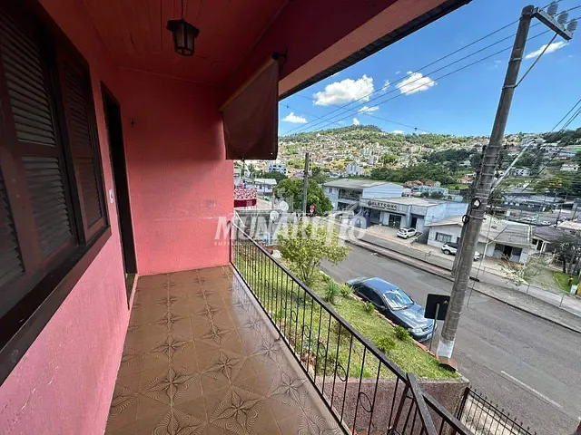 Casa com 96m² 3 quartos e 2 banheiros, à venda, no bairro Imperial em Concórdia