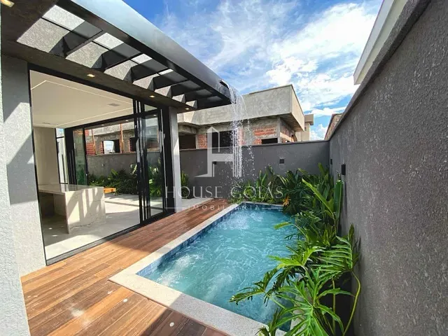 Casa com 300m² 3 quartos e 4 banheiros, à venda, no bairro Parqville Pinheiros em Aparecida de Goiânia