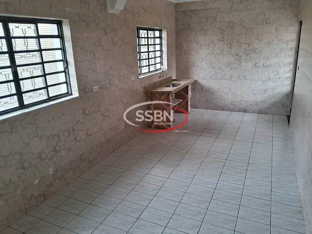 Casa 2 quartos e 1 banheiro, para alugar, no bairro Jardim de Éden em Nova Odessa