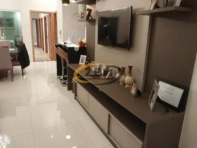 Casa 3 quartos e 3 banheiros, para alugar, no bairro Conjunto Habitacional Alexandre Urbanas em Londrina
