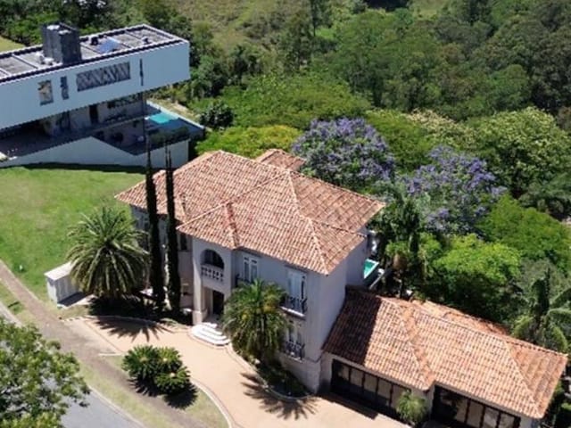 Casa com 1100m² 4 quartos e 7 banheiros, à venda, no bairro Tamboré em Santana de Parnaíba