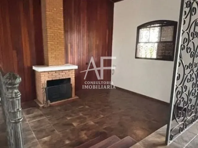 Casa com 2050m² 3 quartos e 3 banheiros, à venda, no bairro Chácaras Cataguá em Taubaté