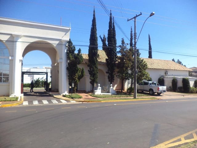 Casa com 325m² 3 quartos e 5 banheiros, à venda, no bairro Villa Do Chafariz em Birigüi
