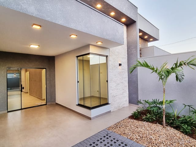Casa com 126m² 3 quartos e 1 banheiro, à venda, no bairro Jardim Montecatini em Cambé