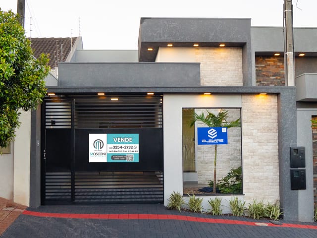 Casa com 126m² 3 quartos e 1 banheiro, à venda, no bairro Jardim Montecatini em Cambé
