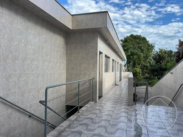 Casa com 300m² 2 quartos e 1 banheiro, para alugar, no bairro Cidade Dutra em São Paulo