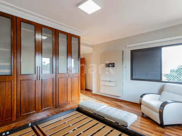 Casa com 360m² 4 quartos e 6 banheiros, à venda ou para alugar, no bairro Alphaville em Santana de Parnaíba