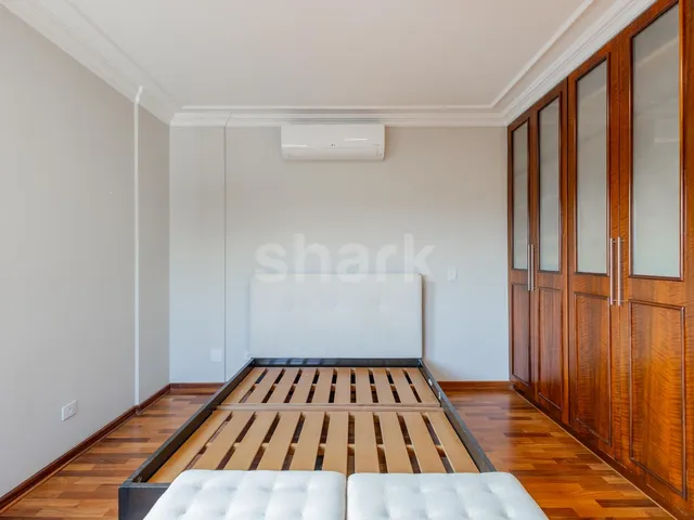 Casa com 360m² 4 quartos e 6 banheiros, à venda ou para alugar, no bairro Alphaville em Santana de Parnaíba