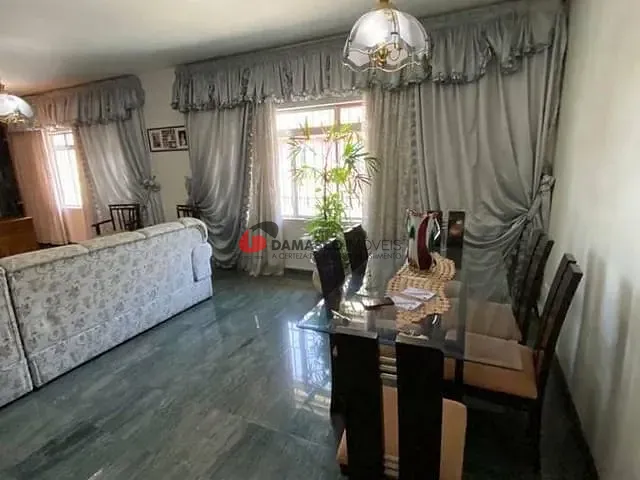 Casa com 491m² 1 quarto e 1 banheiro, à venda, no bairro Utinga em Santo André
