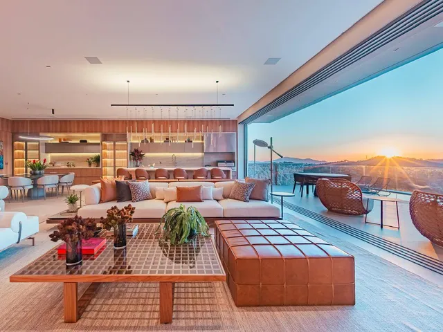 Casa com 550m² 4 quartos e 7 banheiros, à venda, no bairro Alphaville em Santana de Parnaíba