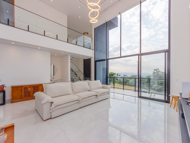 Foto do Casa - Casa em condomínio para venda com 3 quartos, sendo 3 suítes, 350m² | Correteria Imóveis