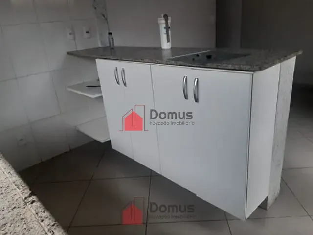 Casa com 189m², à venda, no bairro Cícero Prado em Pindamonhangaba