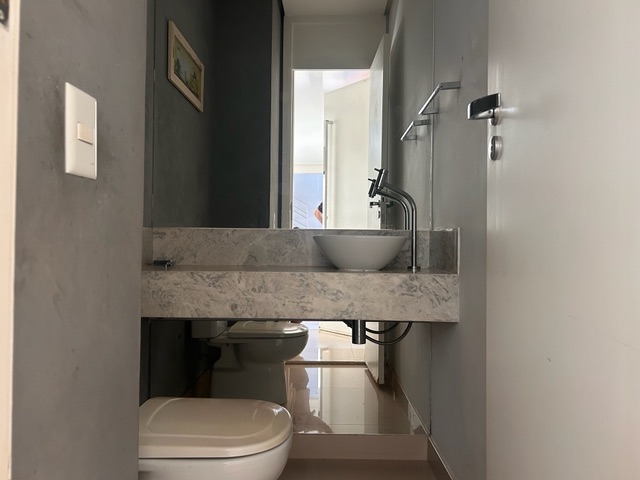 Casa com 270m² 3 quartos e 3 banheiros, à venda, no bairro Prime House Condomínio Residencial em Londrina