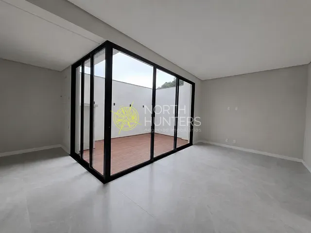 Casa com 102m² 3 quartos e 3 banheiros, à venda, no bairro Glória em Joinville