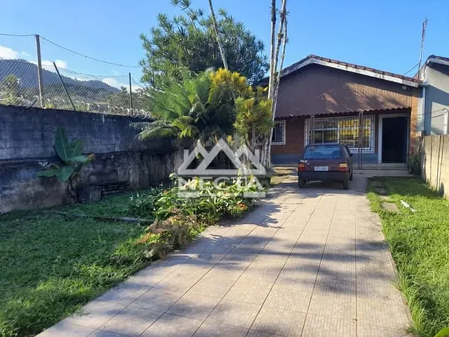 Casa com 717m² 5 quartos e 4 banheiros, à venda, no bairro Martim de Sá em Caraguatatuba