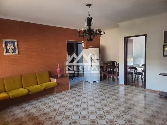 Casa com 717m² 5 quartos e 4 banheiros, à venda, no bairro Martim de Sá em Caraguatatuba