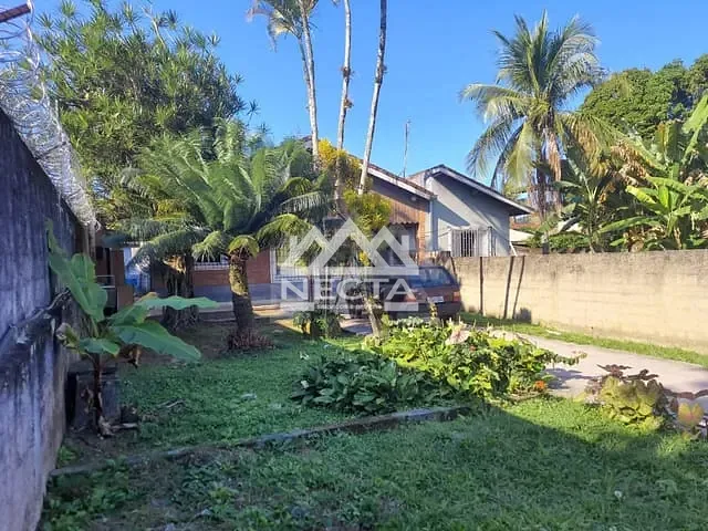 Casa com 717m² 5 quartos e 4 banheiros, à venda, no bairro Martim de Sá em Caraguatatuba