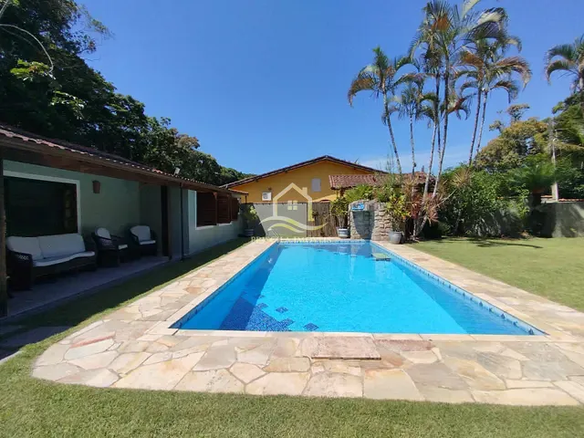 Casa com 400m² 3 quartos e 3 banheiros, à venda, no bairro Boracéia em São Sebastião