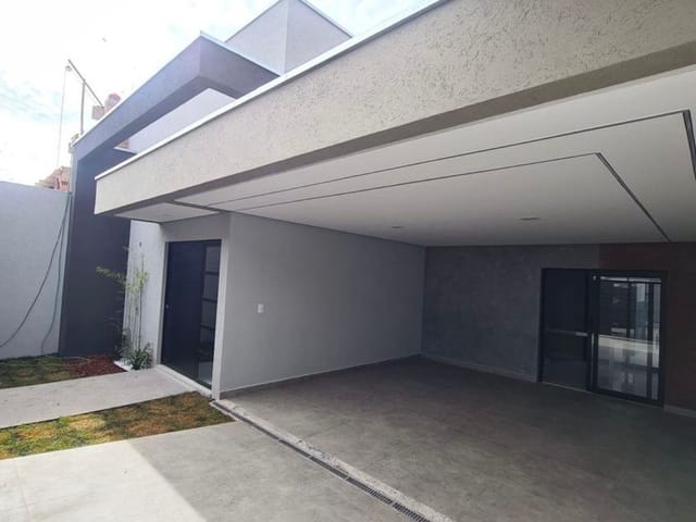 Casa com 200m² 3 quartos e 1 banheiro, à venda, no bairro Campo das Antas em Poços de Caldas