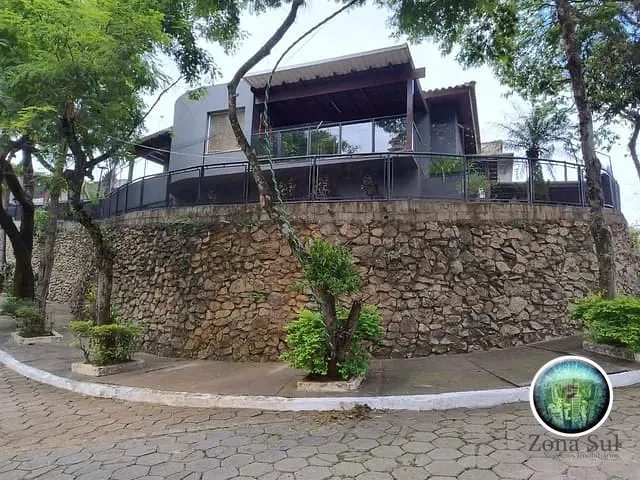 Casa com 495m² 3 quartos e 3 banheiros, à venda ou para alugar, no bairro Vila Domingues em Votorantim