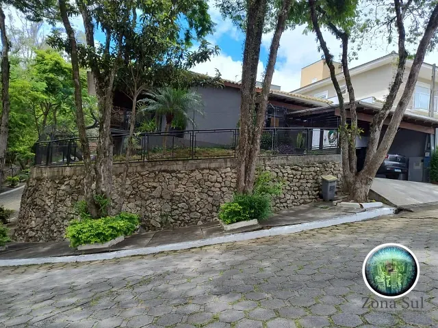 Casa com 495m² 3 quartos e 3 banheiros, à venda ou para alugar, no bairro Vila Domingues em Votorantim