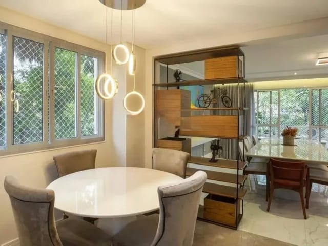 Casa com 451m² 4 quartos e 6 banheiros, à venda ou para alugar, no bairro Campo Belo em São Paulo