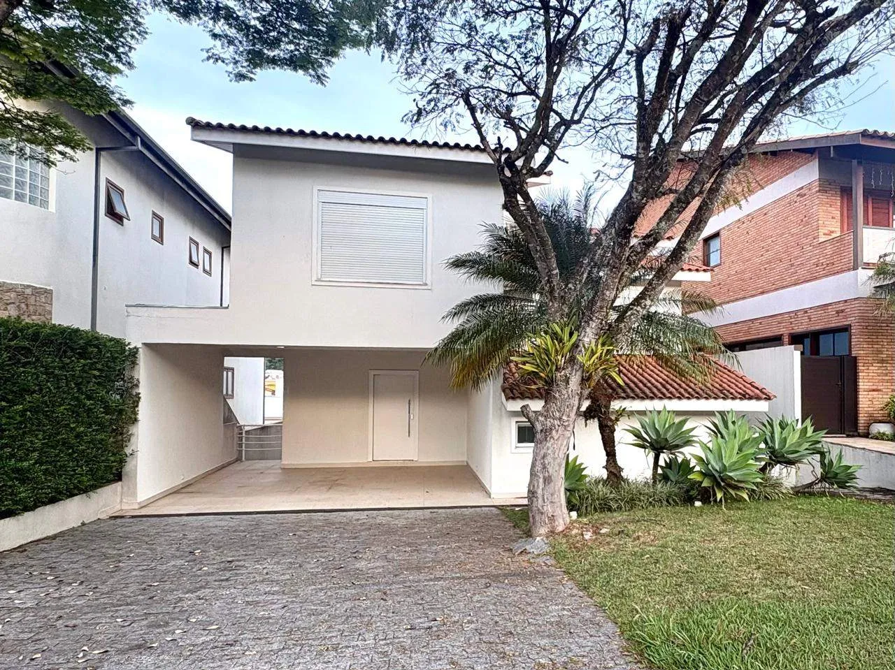 Casa em Alphaville — foto 1