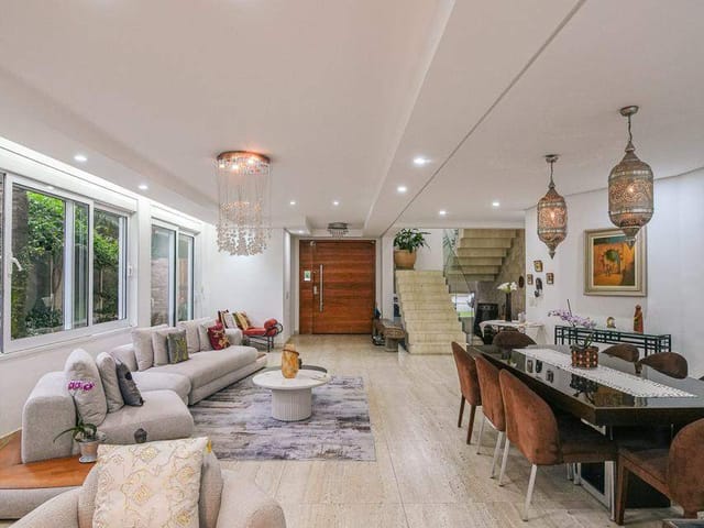 Casa com 490m² 5 quartos e 7 banheiros, à venda, no bairro Alphaville em Santana de Parnaíba