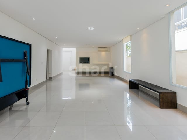 Casa com 424m² 4 quartos e 6 banheiros, à venda, no bairro Alphaville em Santana de Parnaíba