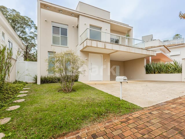 Casa com 424m² 4 quartos e 6 banheiros, à venda, no bairro Alphaville em Santana de Parnaíba