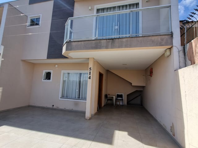 Casa com 117m² 3 quartos e 4 banheiros, à venda, no bairro Nova Rússia em Ponta Grossa