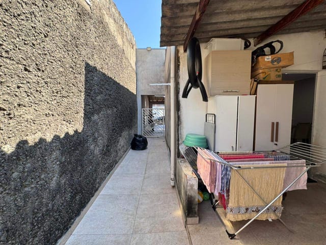 Casa com 280m² 3 quartos e 1 banheiro, à venda, no bairro Jardim Santa Rosa em Campinas