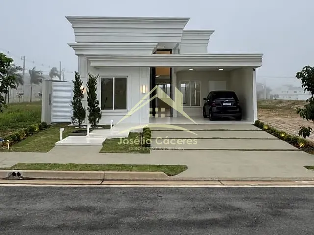 Casa com 270m² 3 quartos e 4 banheiros, à venda, no bairro R. Vinte e Seis em Chapada dos Guimarães