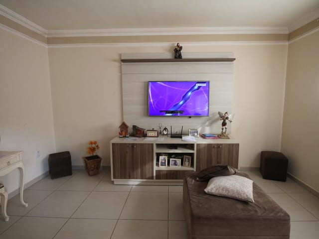 Casa com 300m² 3 quartos e 3 banheiros, à venda, no bairro Recanto do Lago em São João da Boa Vista