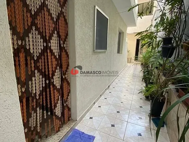 Casa com 180m² 1 quarto e 1 banheiro, à venda, no bairro Vila Palmares em Santo André