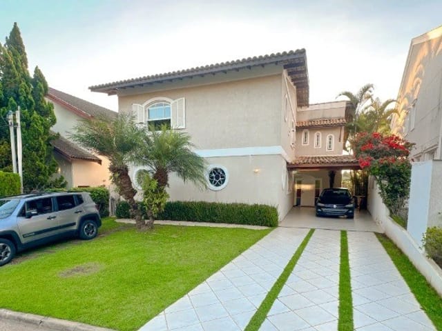 Casa com 421m² 5 quartos e 6 banheiros, à venda, no bairro Alphaville em Santana de Parnaíba