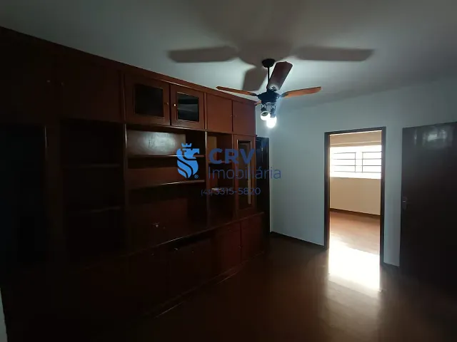 Casa com 406m² 3 quartos e 3 banheiros, para alugar, no bairro Parque do Lago Juliana em Londrina