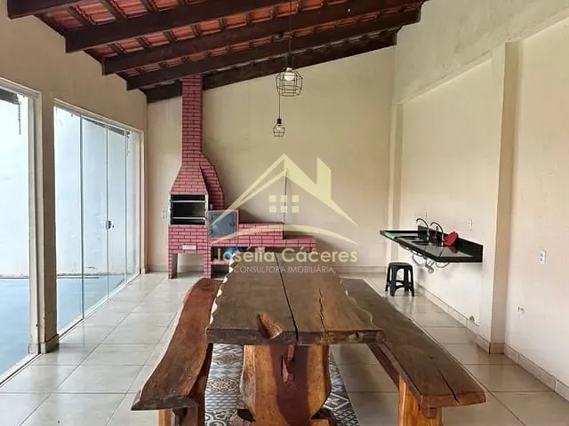 Casa com 1200m² 5 quartos e 5 banheiros, à venda, no bairro florada da serra em Chapada dos Guimarães