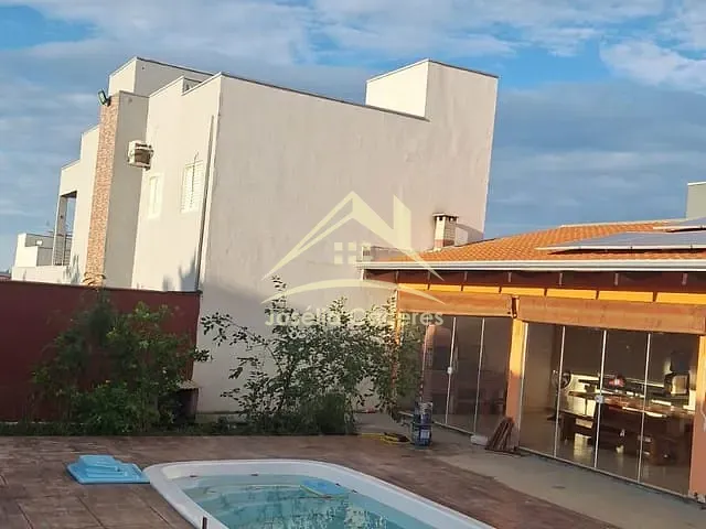 Casa com 1200m² 5 quartos e 5 banheiros, à venda, no bairro florada da serra em Chapada dos Guimarães