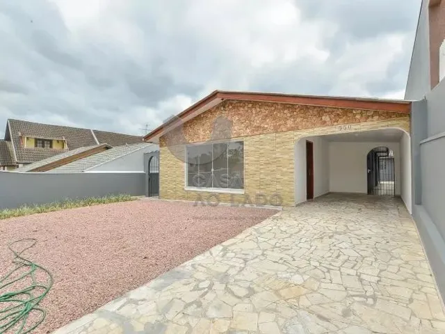 Casa 4 quartos e 4 banheiros, para alugar, no bairro Portão em Curitiba