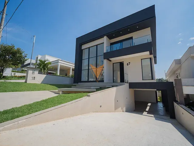 Casa com 560m² 4 quartos e 5 banheiros, à venda, no bairro Jardim do Golf I em Jandira