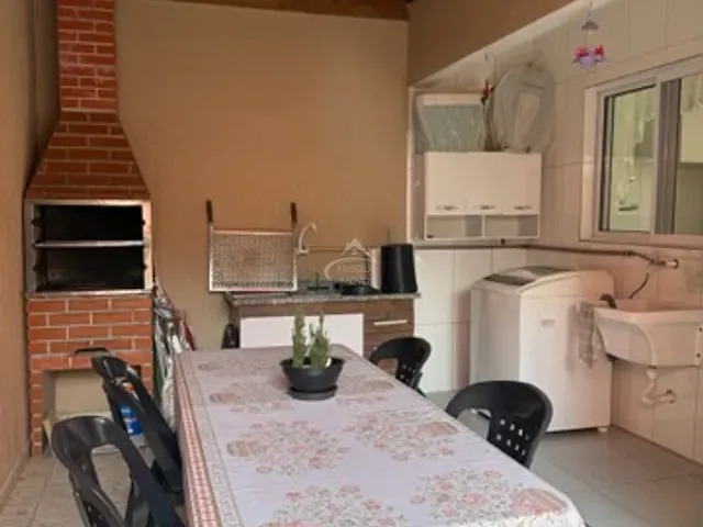 Apartamento 2 quartos e 1 banheiro, à venda, no bairro Boraceia em Bertioga