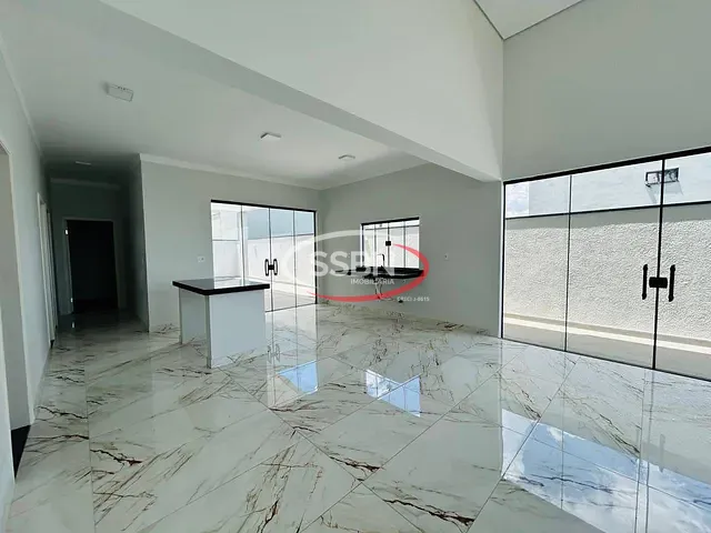 Casa 3 quartos e 3 banheiros, à venda, no bairro Zona Predominantemente Residencial Dois ( ZPR 2) em Nova Odessa
