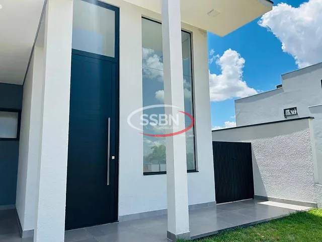 Casa 3 quartos e 3 banheiros, à venda, no bairro Zona Predominantemente Residencial Dois ( ZPR 2) em Nova Odessa
