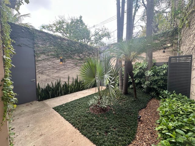 Casa com 468m² 4 quartos e 6 banheiros, à venda ou para alugar, no bairro Jardim Paulista em São Paulo