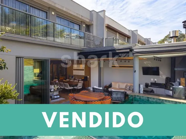 Casa 3 quartos e 4 banheiros, à venda, no bairro Tamboré em Santana de Parnaíba