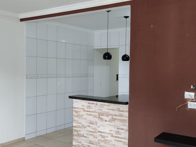 Casa 3 quartos e 2 banheiros, à venda, no bairro Conjunto Café em Londrina