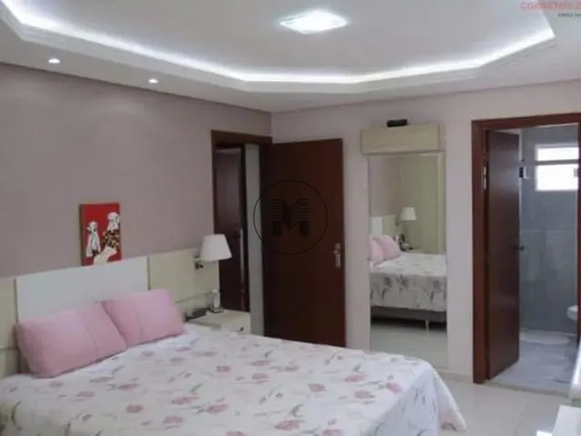 Casa com 250m² 4 quartos e 3 banheiros, à venda, no bairro Residencial Village Santana em Guaratinguetá