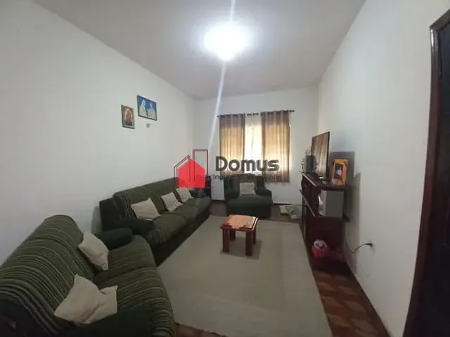 Casa com 395m², à venda, no bairro Residencial e Comercial Cidade Jardim em Pindamonhangaba
